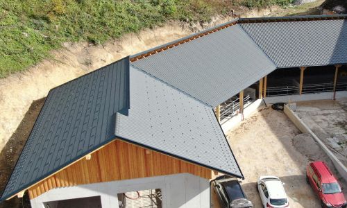 Rinderstall mit Weckman Dach